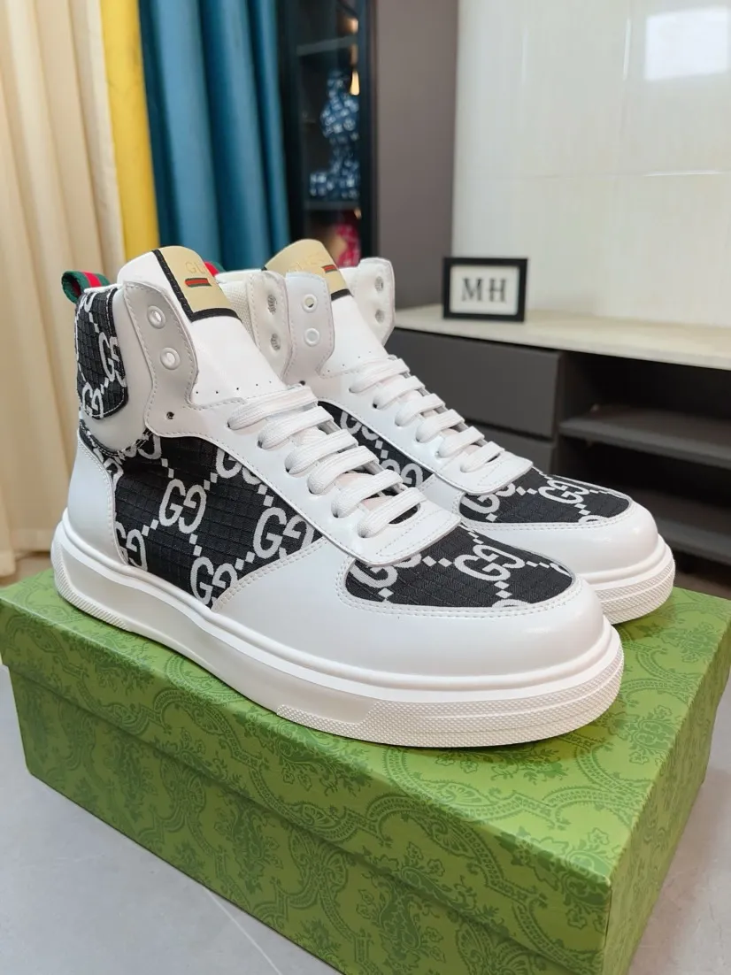 Men's shoes 💰440🌹🌹GUCCI [Gucci] New high-top men's shoes, a high-end brand, the latest fashionable casual men's shoes, trendy and versatile, relaxed and sporty style, uppers imported from Italy, first-layer cowhide, genuine leather lining, and ultra-fine workmanship. Original personalized fashionable rubber wear-resistant outsole, light and comfortable on the foot, size 38-44